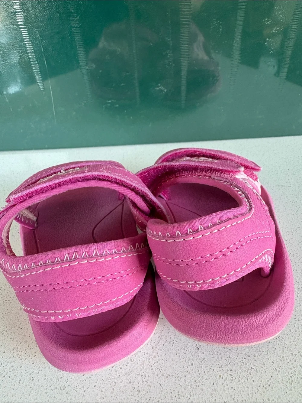 Teva XLT Psyclone Mesh Pink Sandals size 4
